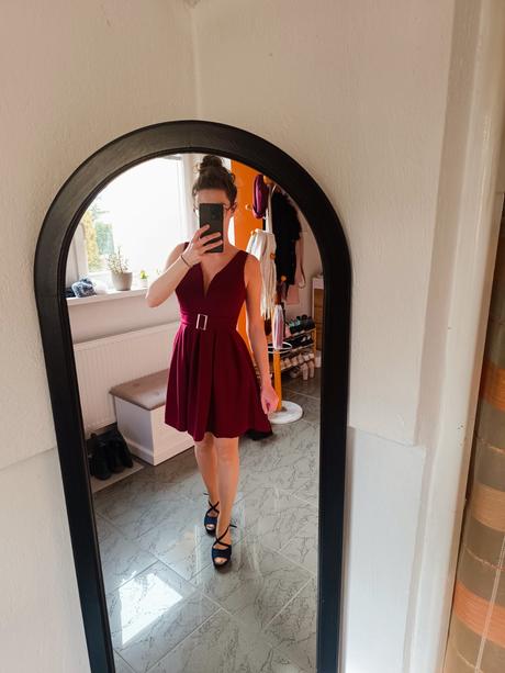 Spoločenské šaty, 34