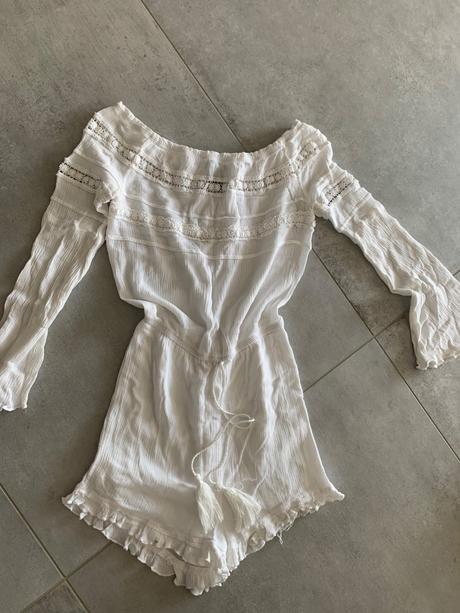 Kratasovy overalek, 158