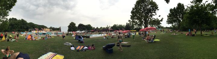 Kúpalisko Parkbad v Bruck an der Leitha, Rakúsko Kúpalisko Parkbad v Bruck an der Leitha, Rakúsko