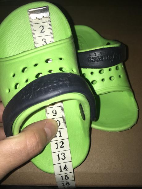 Gumenne sandálky / gumaciky k vode, 21