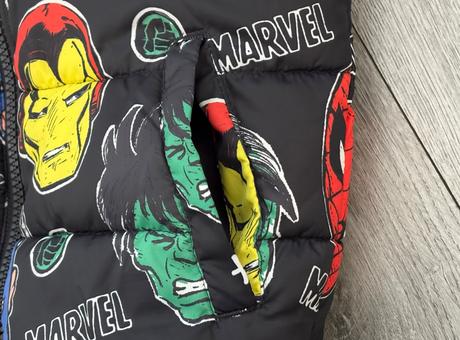 Marvel vesta veľ. 122/128, h&m,128