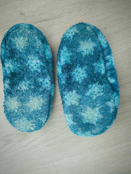 Frozen papučky v.30, naťahovacie,teplučke,cena 2.5, 30