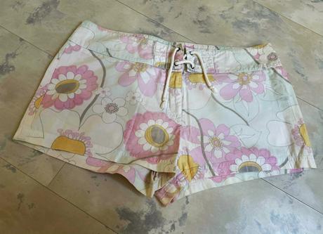 Kvetované kraťasy, george,s