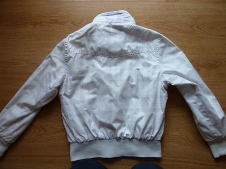 Dievčenská bundička, 128