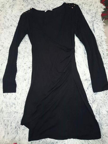 Saty a vacsim vystrihom, s