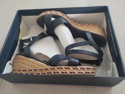 Koženē sandále na platforme, tomy hilfiger, 37, tommy hilfiger,37