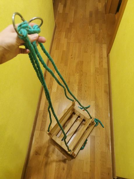 Detska drevena hojdacka, 