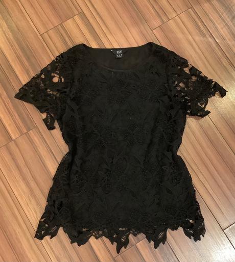 Krásna elegantna cipkovana bluzka, promod,36