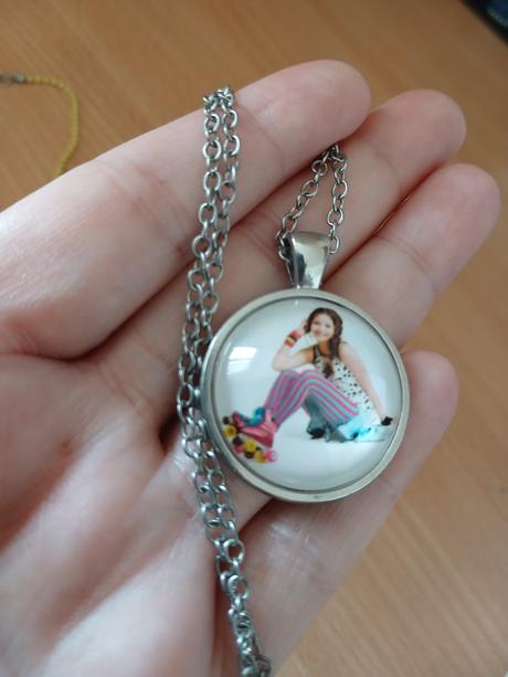 2ks retiazky s medailónom soy luna, 