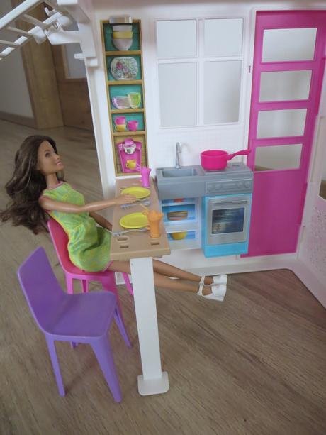 Domček pre bábiky barbie,