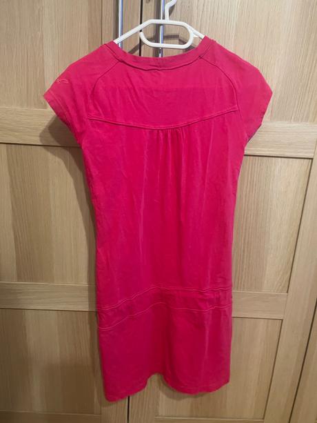 Dámske športové šaty, 36