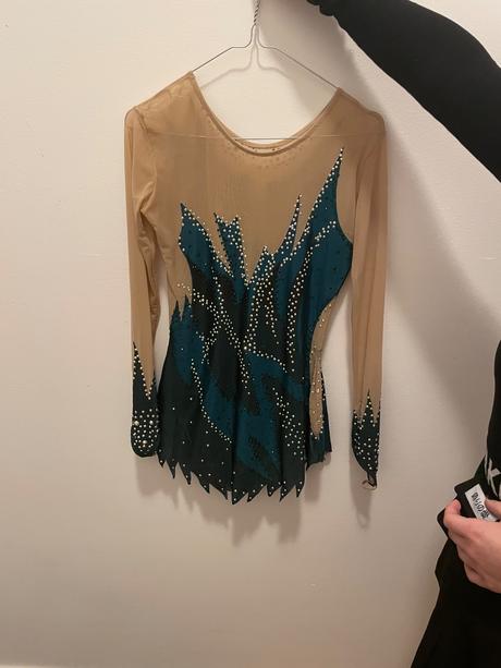 Dresy na modernú gymnastiku, m