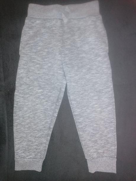 Tepláky, primark,110