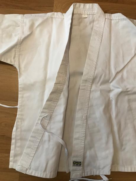 Kimono kwon na karate, 140