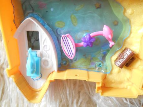 Mattel poly pocket hrad z piesku,