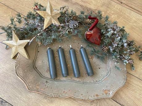 Sviečky olivovo zelené - 4 ks ( sada ), 