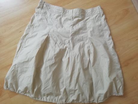 Dámska suknička, 42