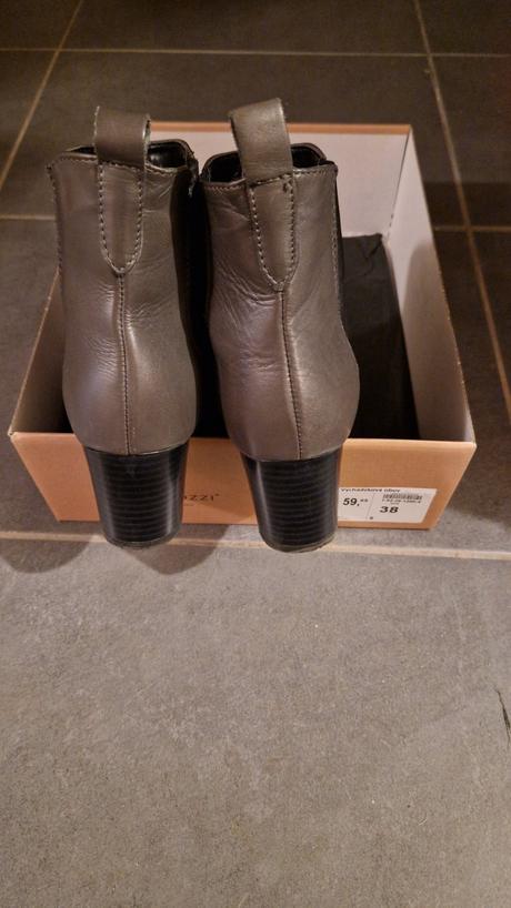 Kožené kotníkové čižmičky, veľ 38, lasocki,38