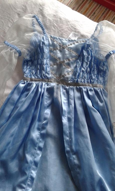 Šaty princezná alebo ľadové kráľovstvo, 