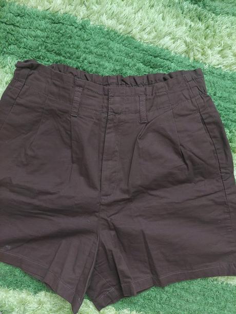 Šortky, 40