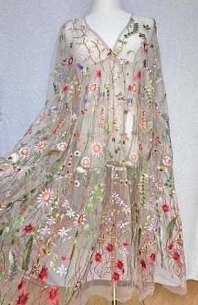 Spoločenské šaty, m