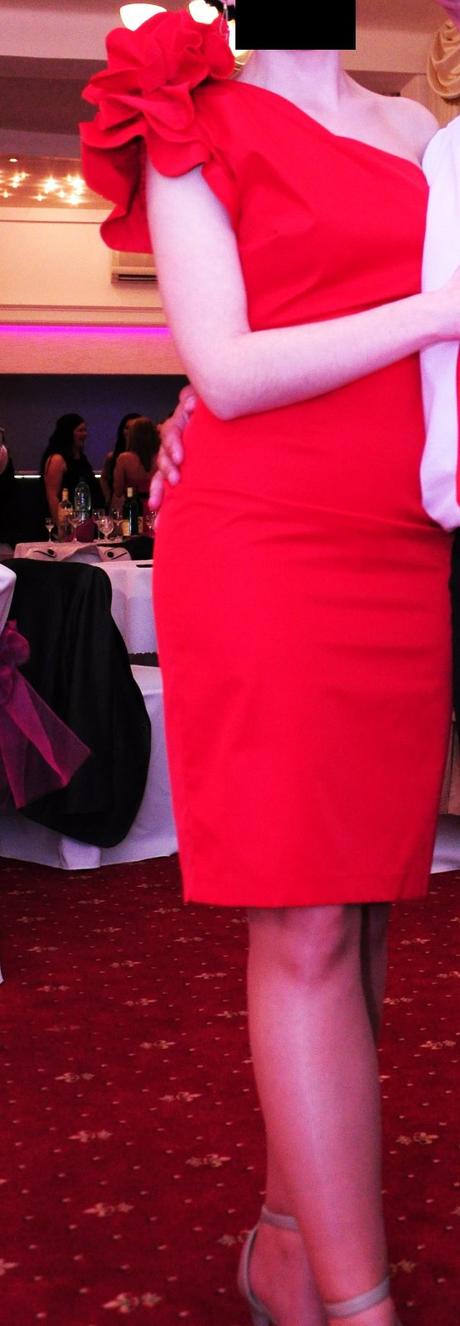 Spoločenské šaty, 38