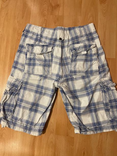 Krátke nohavice, 30