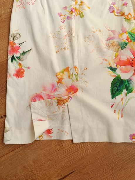 Kvetovana sukna chantall 36, chantall,36