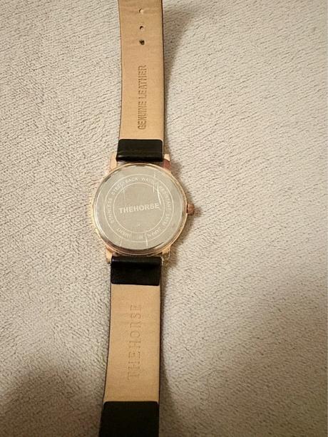 The horse minimalistické hodinky,