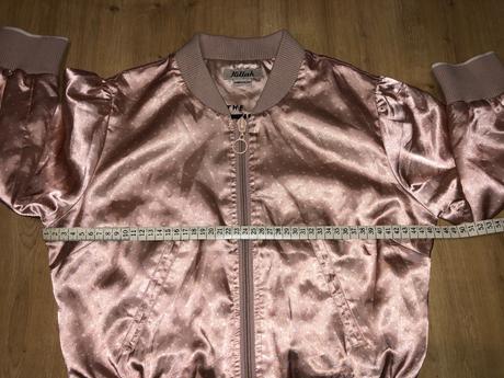 Pekná bundička do pása, 164