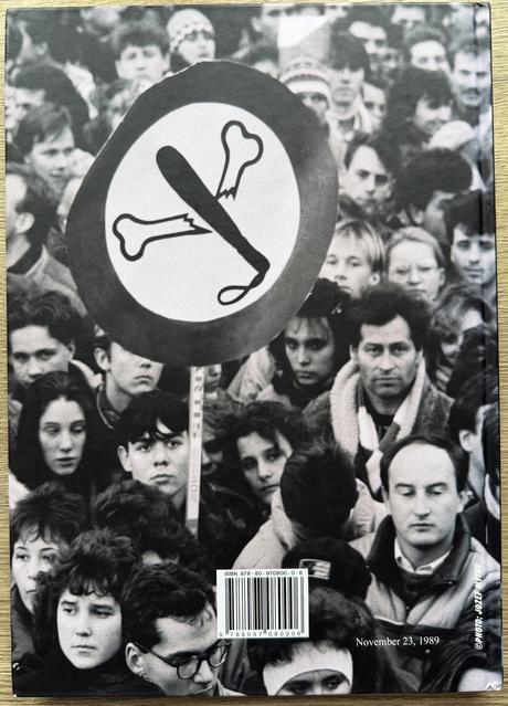 Kniha nežná revolúcia - velvet revolution mýtny jo, 