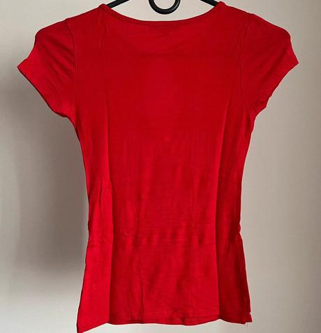 Cervene tricko s vystrihem, amisu,xs