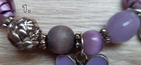 Fialové náramky,