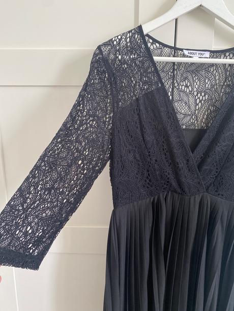 Elegantné čierne šaty, 36