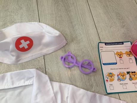 Dievčensky kostym veterinarka 3-5 rokov, 