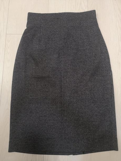 Púzdrová sukňa, lindex,34