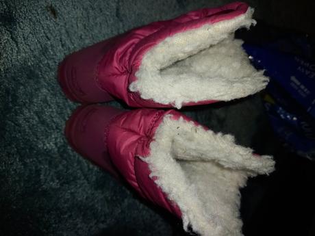 Teplučke snehule, 22