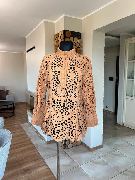 Cos bluzka hneda, cos,l