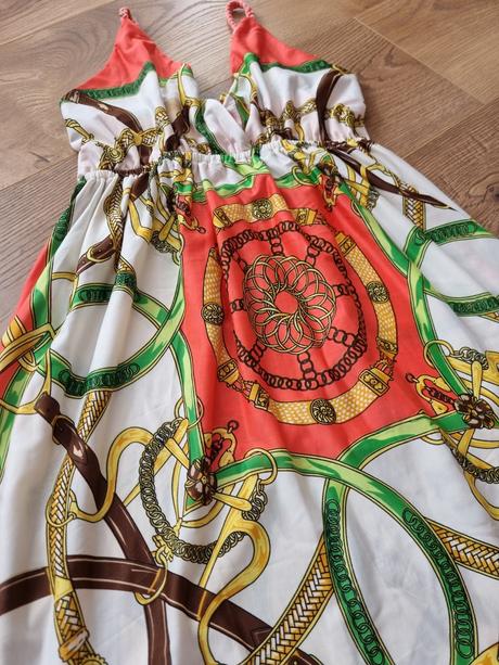 Šaty na štýl versace, s