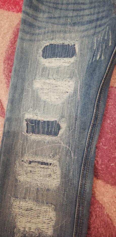 Roztrhané rifle next, next,116