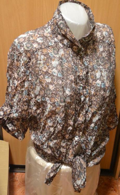 Oversize dlhšia kvetinová blúzka roll up, atmosphere