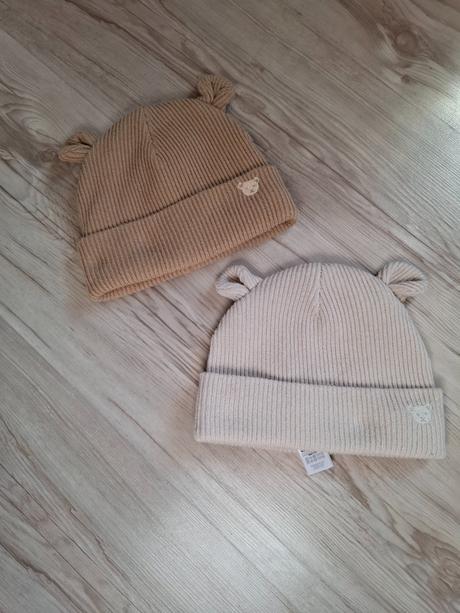 2 nove prechodne čiapky, f&f,68