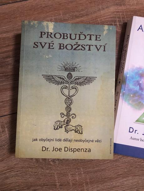 3 ks knižiek o myslení,