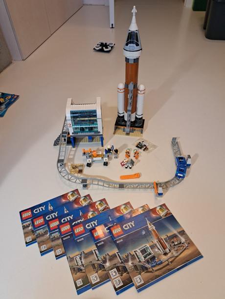 Lego 60228 štart vesmírnej rakety,