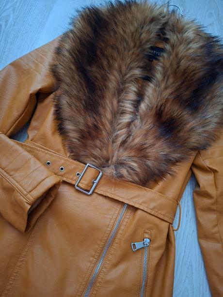 Zateplená koženka s kožušiny veľ.m, m
