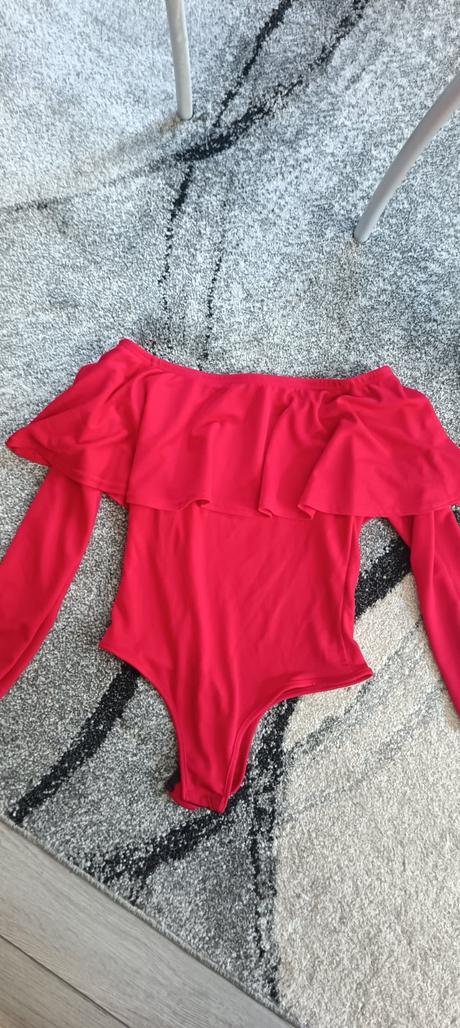 Romantické body s volánom, m