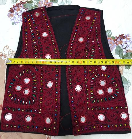 Originálna vesta na cca 3-4 roky, 