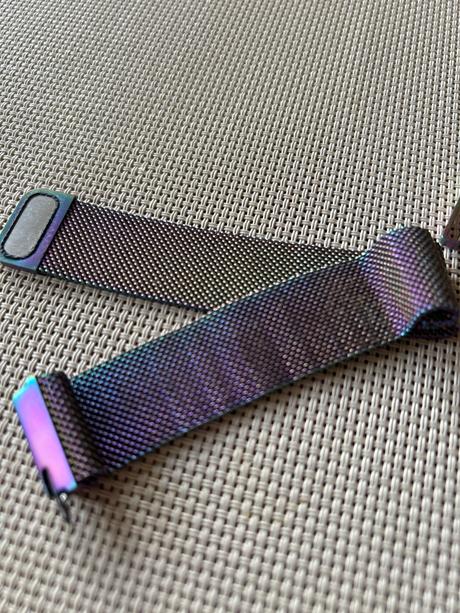 Remienok na hodinku, 