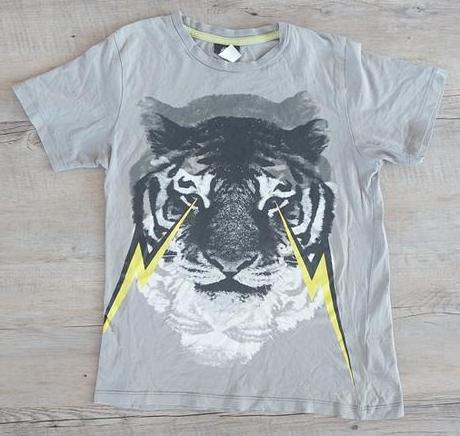 4 chlapcenské trička, 146