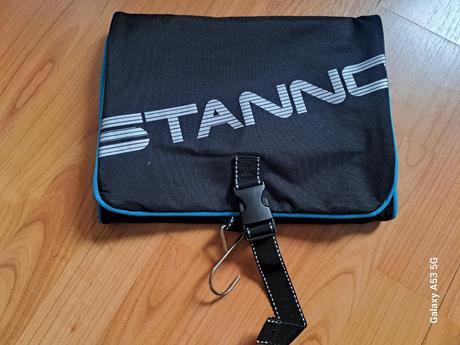 Cestovný organizér hygienických potrieb,